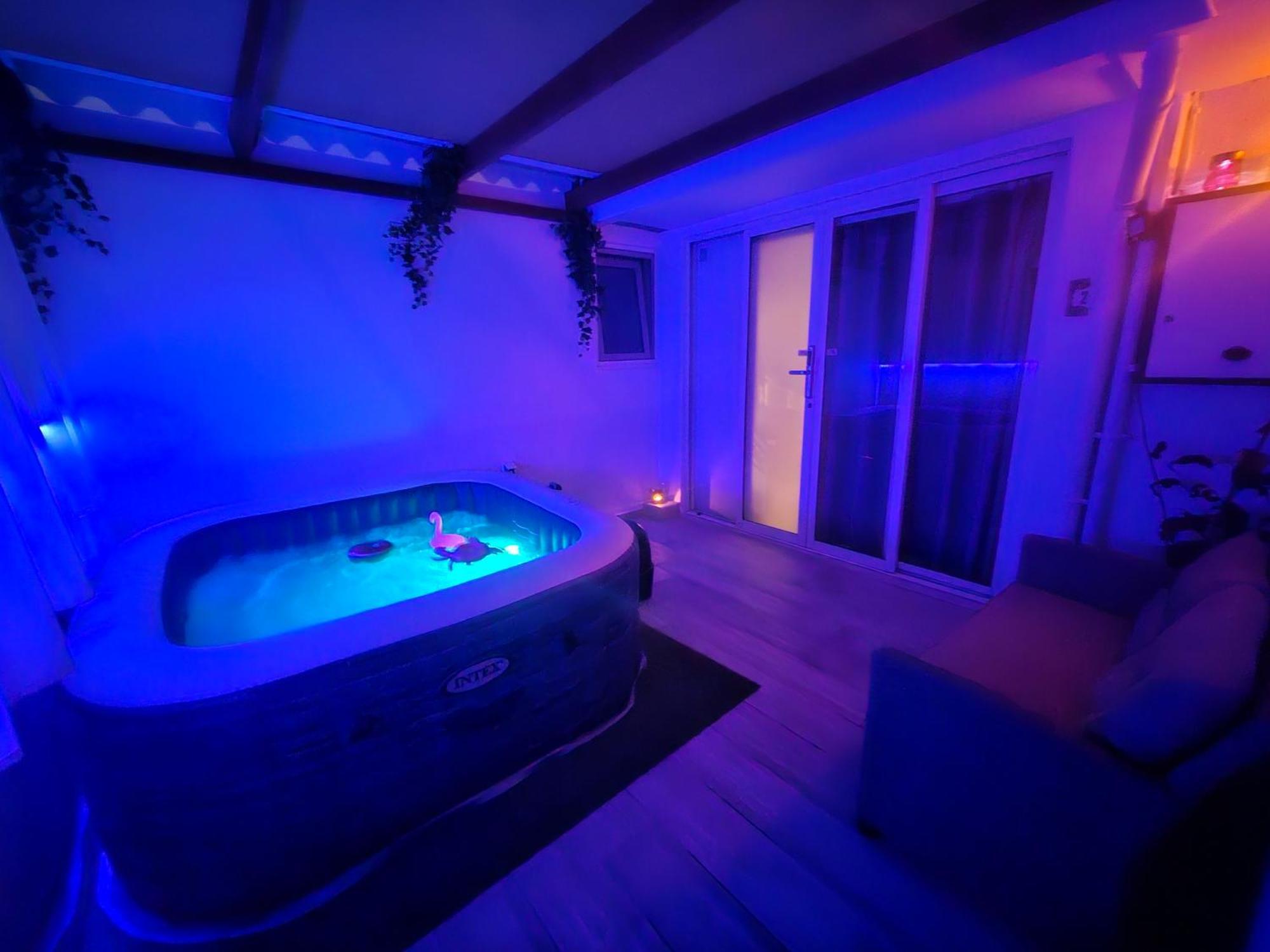 My Summerhouse With Jacuzzi *
